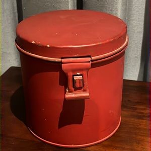 Vintage Painted Kreamer 2 Tin Canister with Hinged Latched Lid
